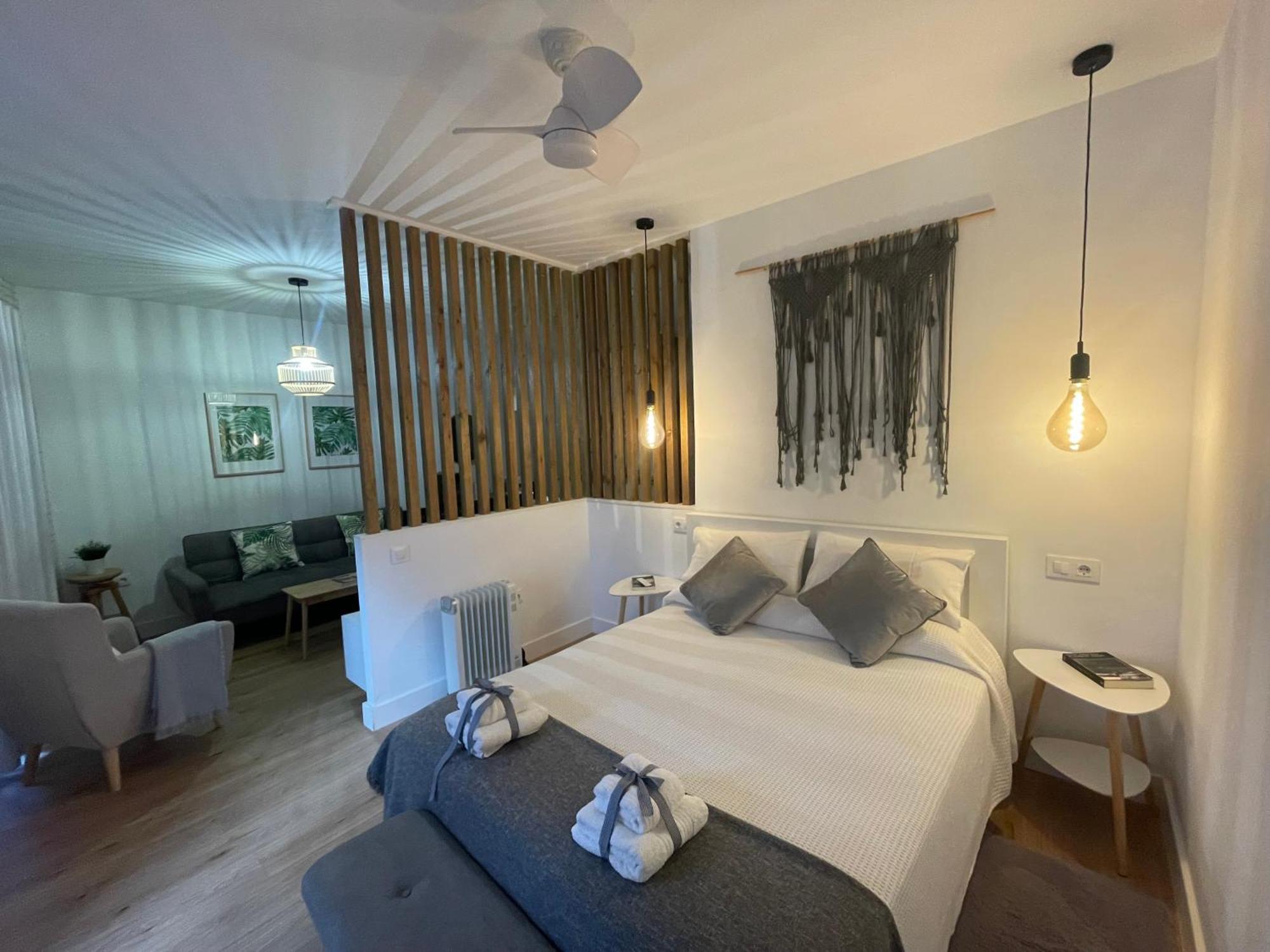 Torre De Ambroz Apartment Plasencia Ngoại thất bức ảnh
